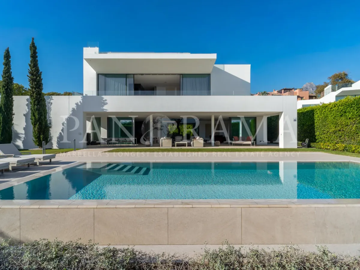 Villa Zero is a truly unique and rare opportunity in an ideal location on Marbella's Golden Mile