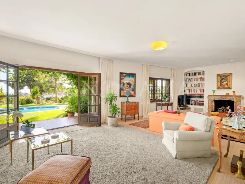 Charming family villa with sea and mountain views, lush garden and serene poolside next to Marbella town