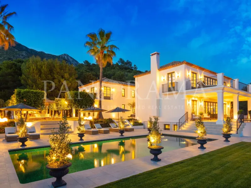 Villa Vivaldi - an elegant and luxurious property with breathtaking views in Sierra Blanca