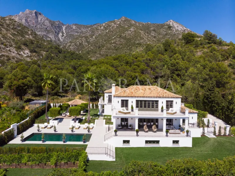 Villa Vivaldi - an elegant and luxurious property with breathtaking views in Sierra Blanca