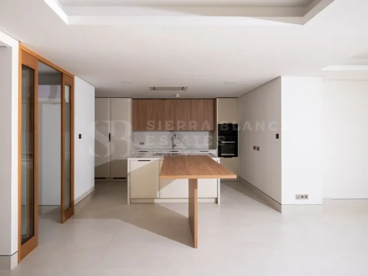 Sierra Blanca Tower - 17th floor, sea view apartment