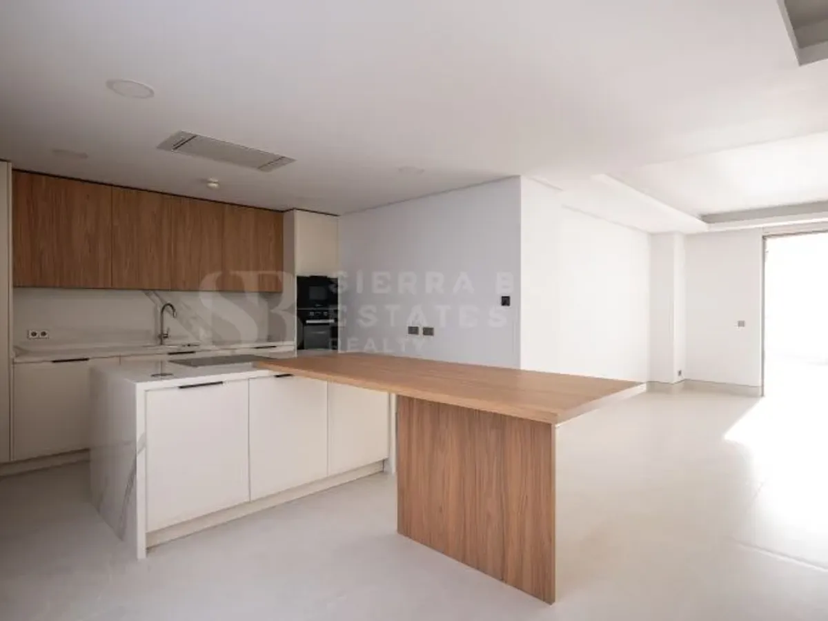 Sierra Blanca Tower - 17th floor, sea view apartment