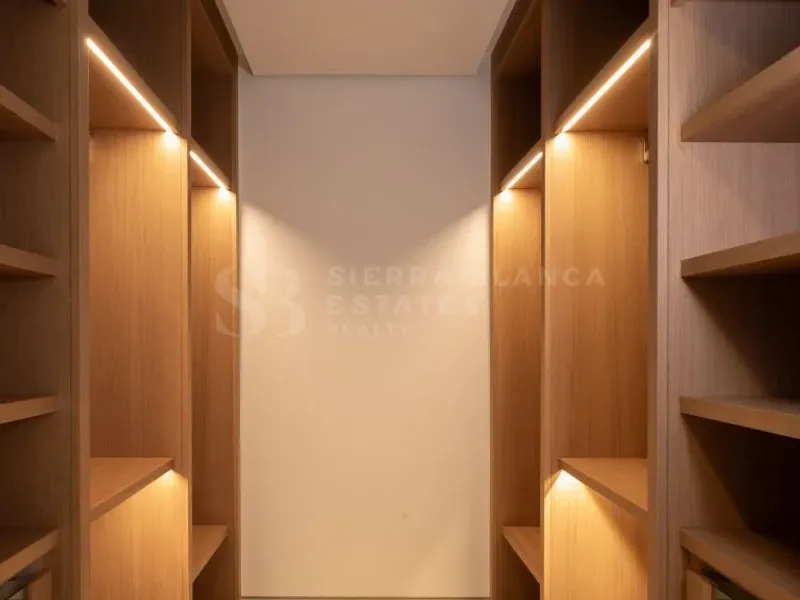 Sierra Blanca Tower - 17th floor, sea view apartment