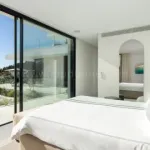 Modern Luxury Villa with Panoramic Views in El Madroñal 14