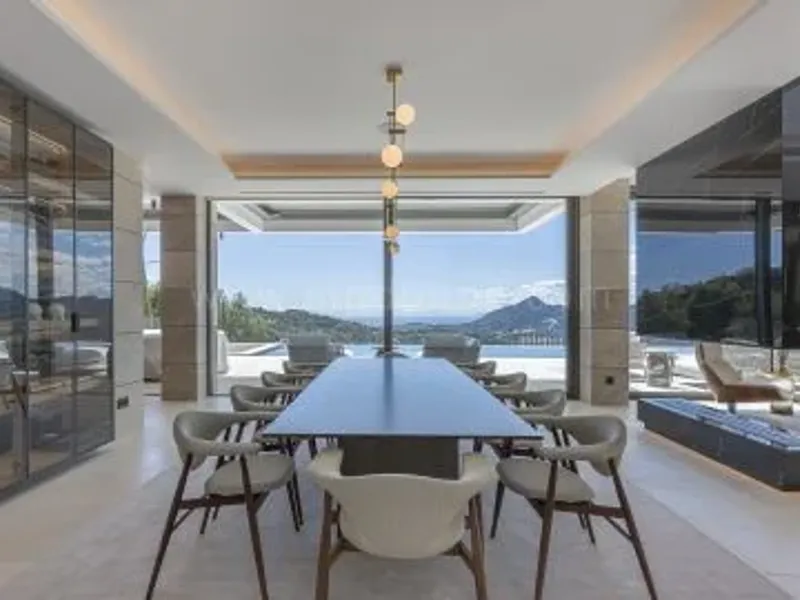 Modern Villa with Sea Views in Exclusive La Zagaleta