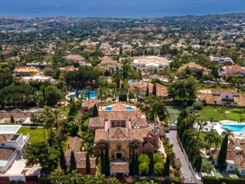 Casa Medusa - Grand Sea View Villa, Sierra Blanca Marbella