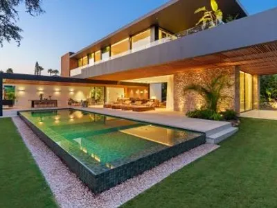 Modern Contemporary Villa with Sea Views in Parcelas del Golf