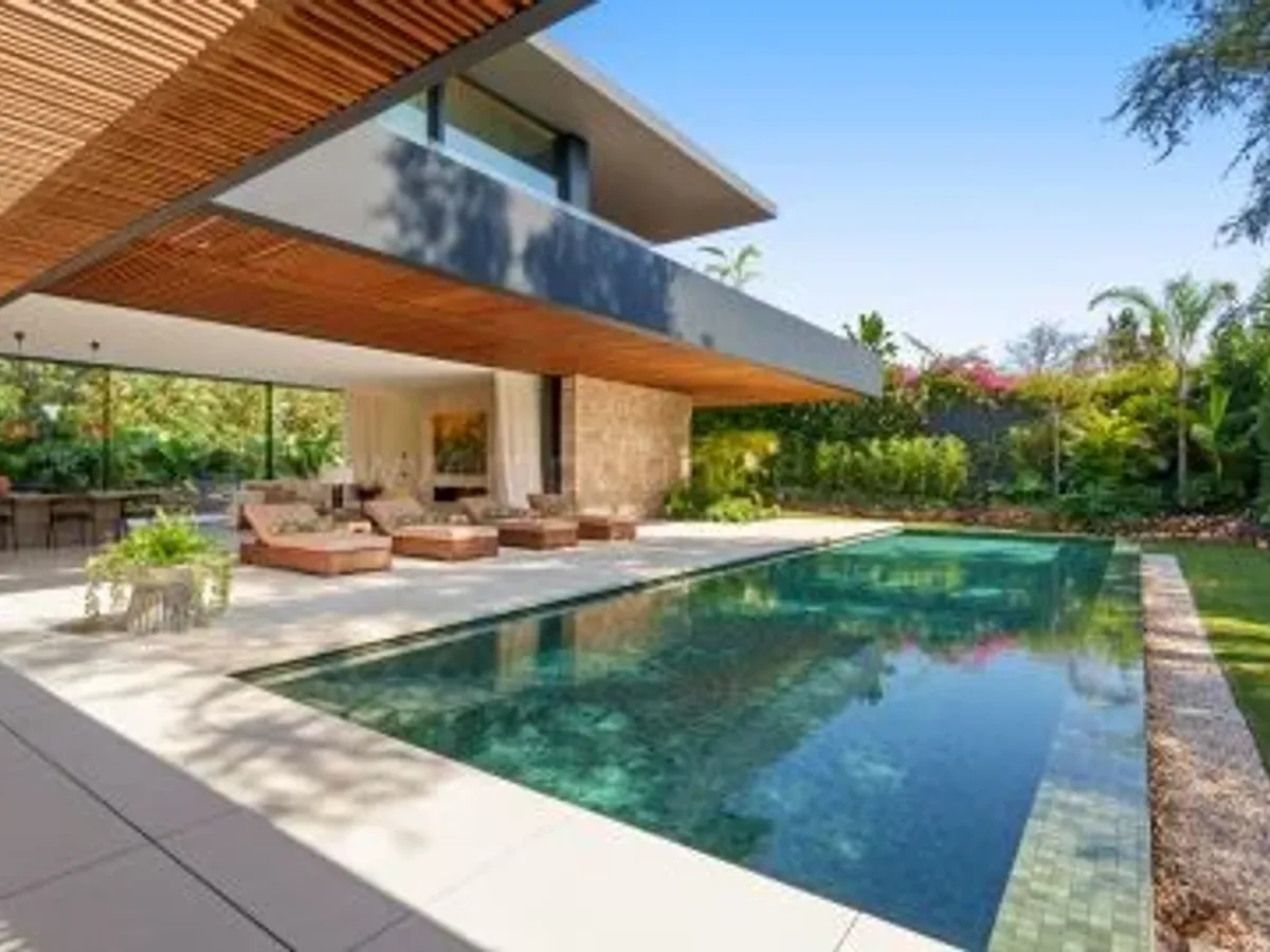 Modern Contemporary Villa with Sea Views in Parcelas del Golf