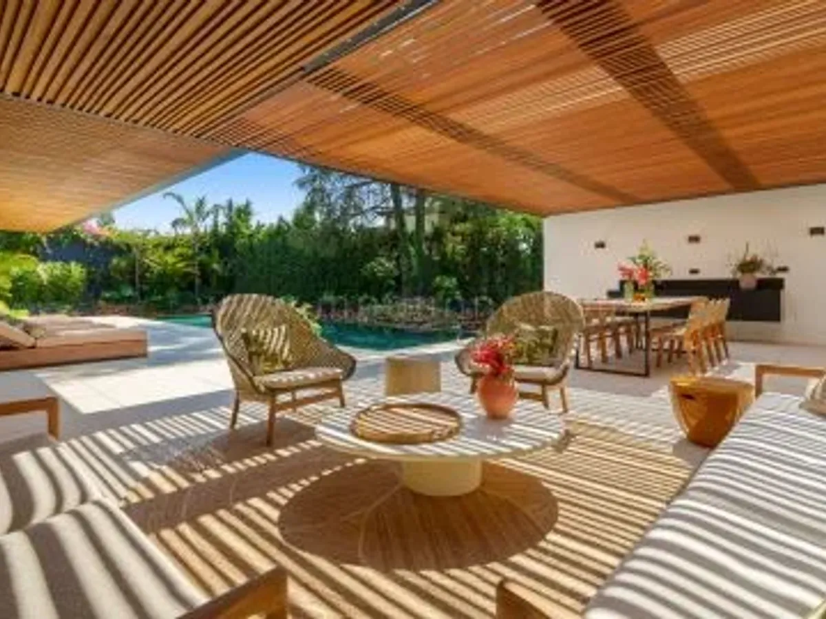 Modern Contemporary Villa with Sea Views in Parcelas del Golf