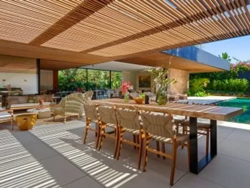 Modern Contemporary Villa with Sea Views in Parcelas del Golf