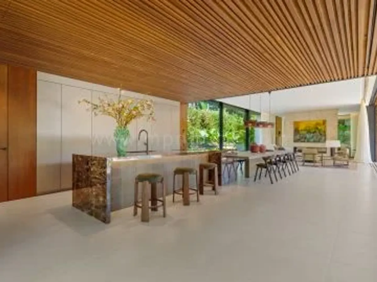 Modern Contemporary Villa with Sea Views in Parcelas del Golf