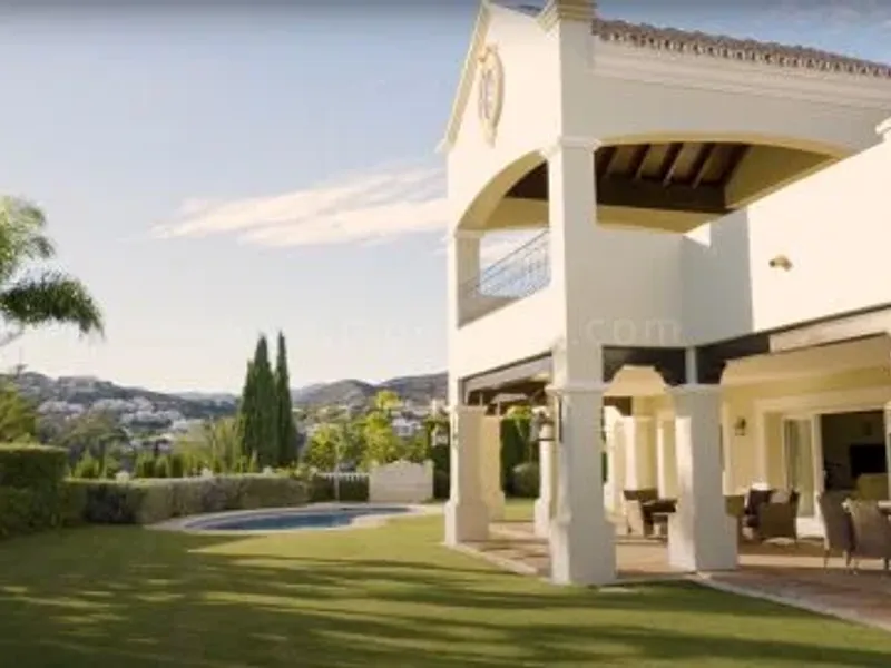 Villa Haveli – Traditional Villa with Sea Views in La Alquería, Benahavís