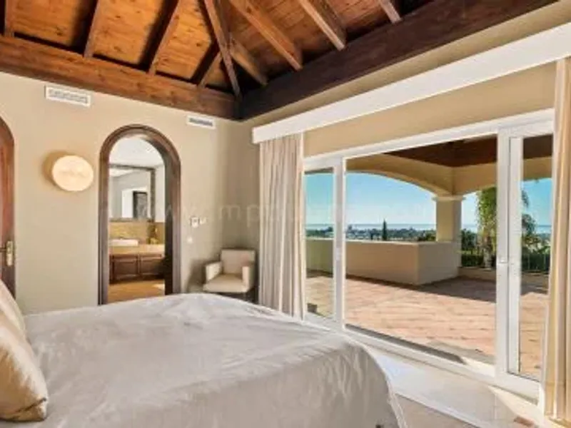 Villa Haveli – Traditional Villa with Sea Views in La Alquería, Benahavís