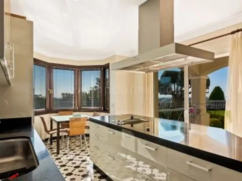 Villa Haveli – Traditional Villa with Sea Views in La Alquería, Benahavís