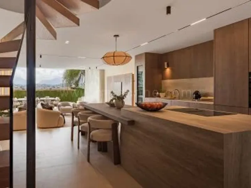 Three-Bedroom Townhouse with Rooftop Terrace in Aloha, Marbella