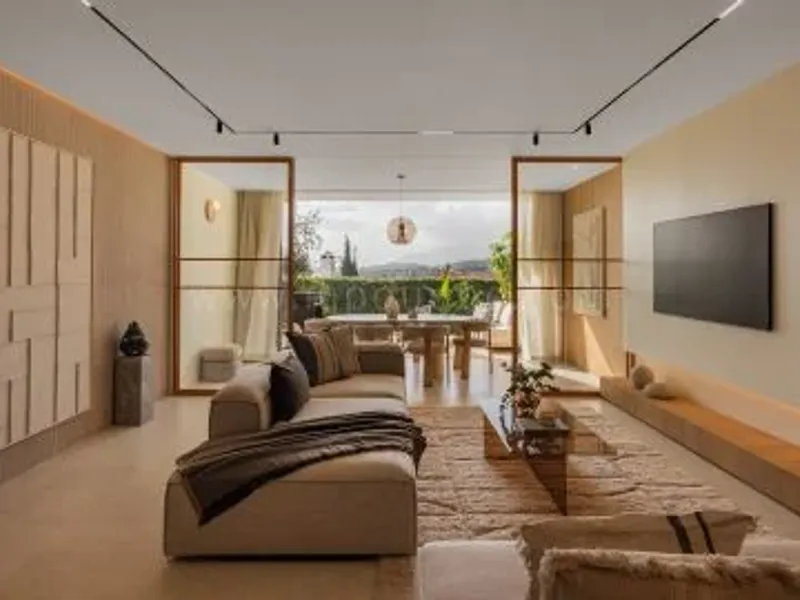 Elegant Townhouse Aloha, Nueva Andalucía