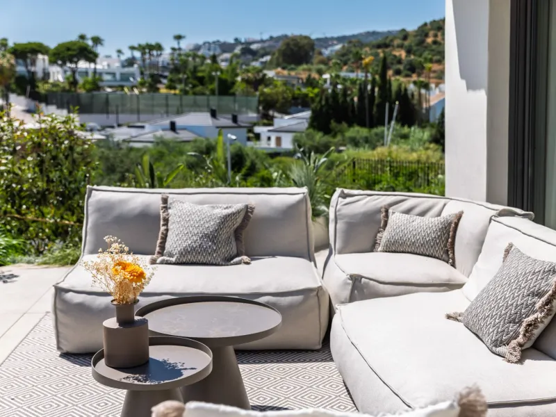 Centauro 15: A Balinese-style oasis villa in the heart of the Golf Valley in Nueva Andalucía