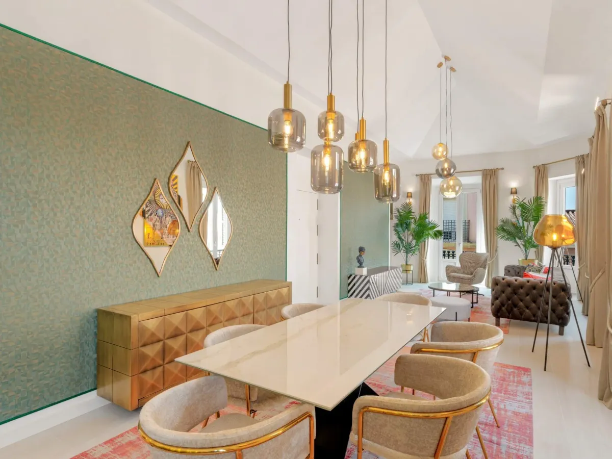 Luminous apartment completely refurbished next to the Cervantes Theatre, Malaga centre