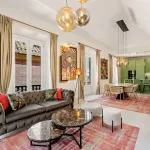 Luminous apartment completely refurbished next to the Cervantes Theatre, Malaga centre 2