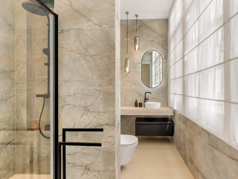 Luminous apartment completely refurbished next to the Cervantes Theatre, Malaga centre