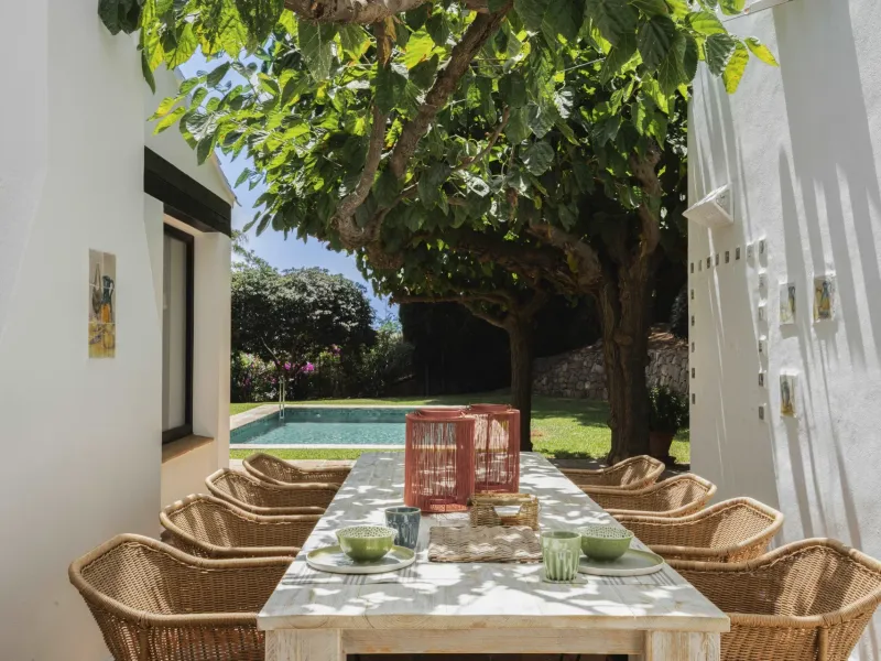 Charming Andalusian style villa recently renovated, next to a golf course