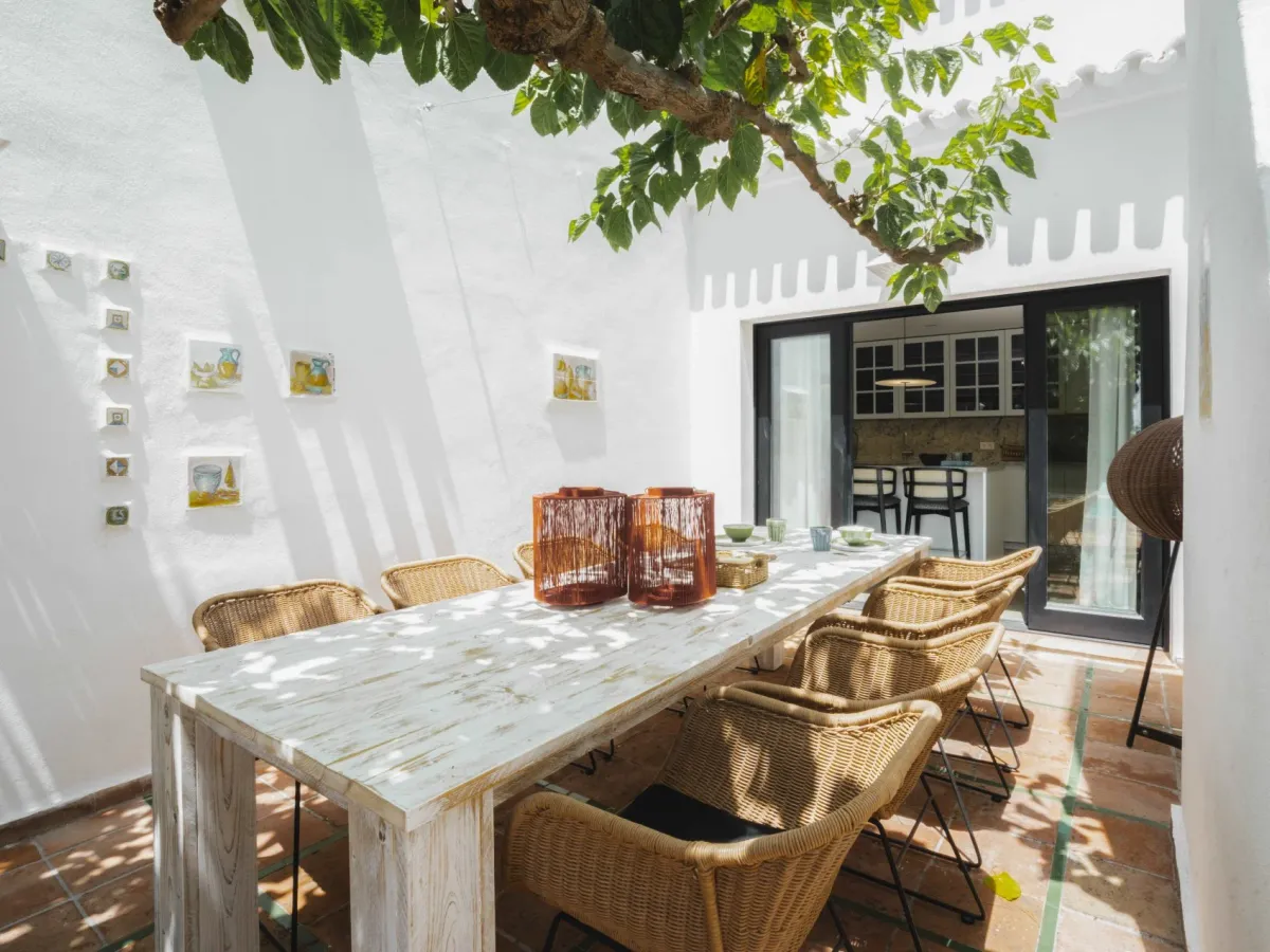 Charming Andalusian style villa recently renovated, next to a golf course