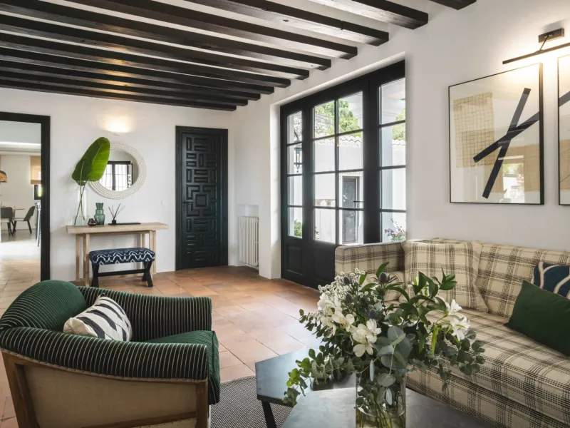 Charming Andalusian style villa recently renovated, next to a golf course