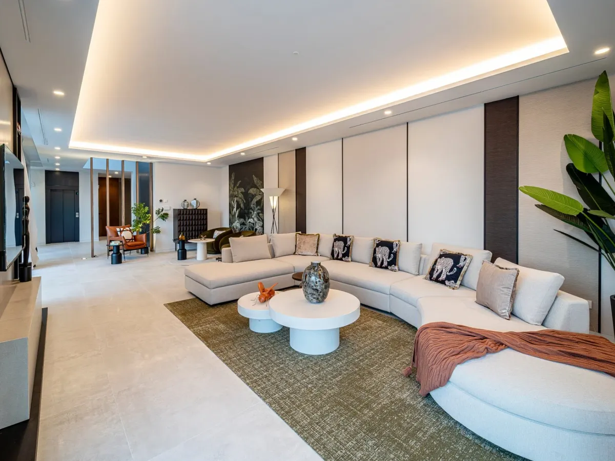 Exceptional new-build luxury villa with panoramic views in El Paraiso, Estepona East