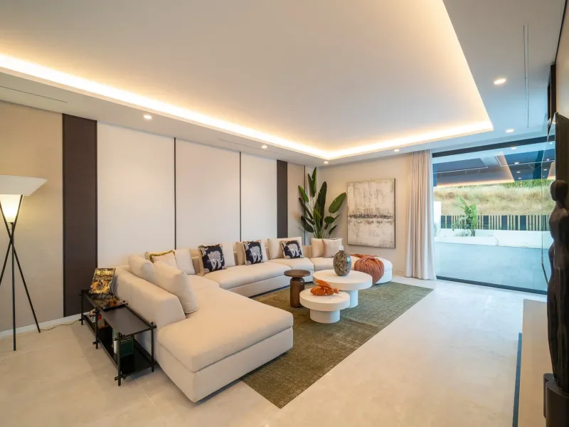 Exceptional new-build luxury villa with panoramic views in El Paraiso, Estepona East