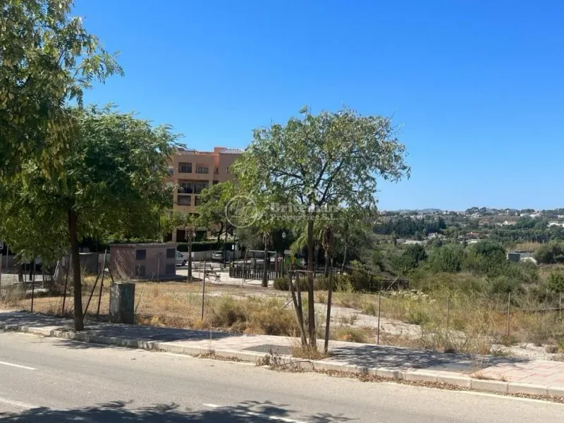 Commercial for sale in Malaga