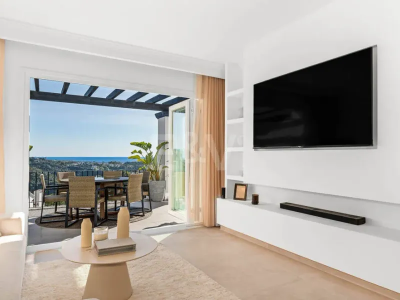 Exceptional Penthouse with Breathtaking Sea Views