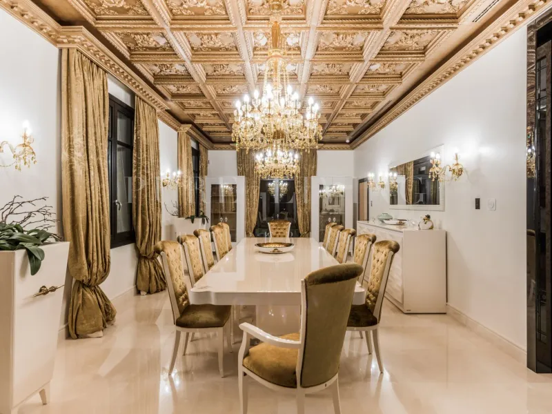 Luxury seven bedroom villa with spectacular views in Hacienda Las Chapas, Marbella East.