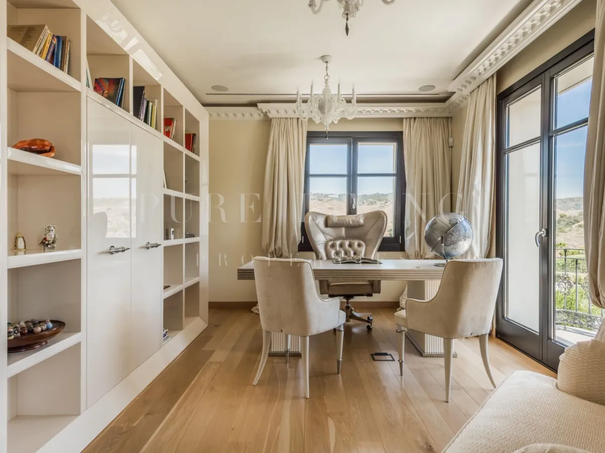 Luxury seven bedroom villa with spectacular views in Hacienda Las Chapas, Marbella East.