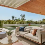 Villa-Style Triplex with Private Garden and Sea Views on Marbella’s Golden Mile 1