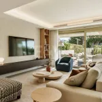 Villa-Style Triplex with Private Garden and Sea Views on Marbella’s Golden Mile 5