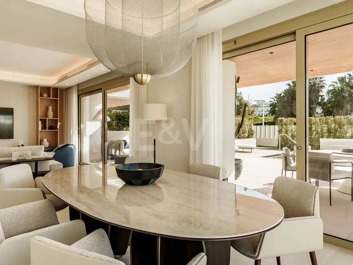 Villa-Style Triplex with Private Garden and Sea Views on Marbella’s Golden Mile