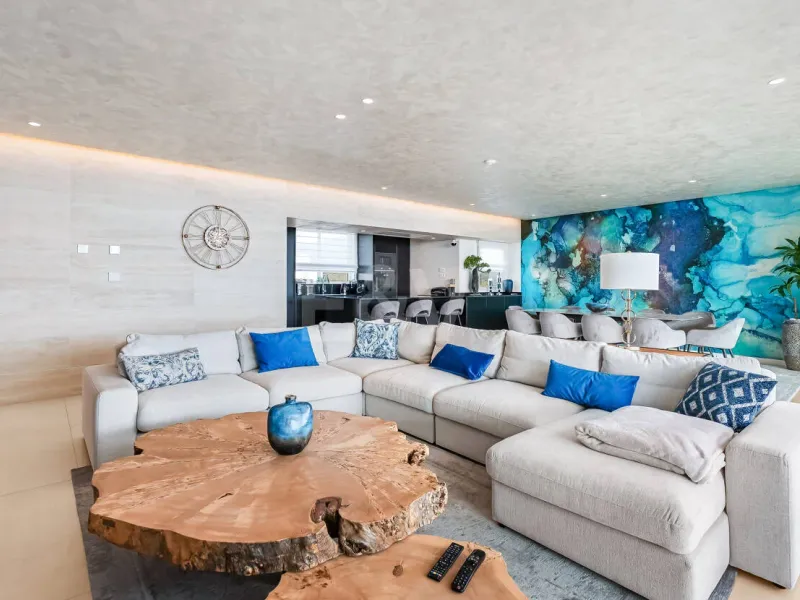 Exclusive South-Facing Penthouse in Palo Alto Marbella with Panoramic Sea Views