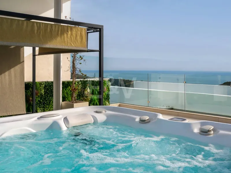 Exclusive South-Facing Penthouse in Palo Alto Marbella with Panoramic Sea Views
