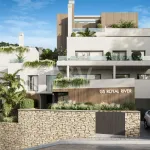 Exclusive Duplex with Private Garden and Pool in Rio Real 11