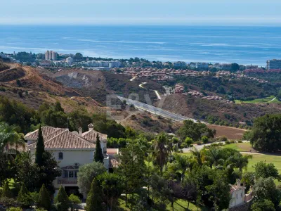 Villa with Panoramic Views in Los Altos de los Monteros