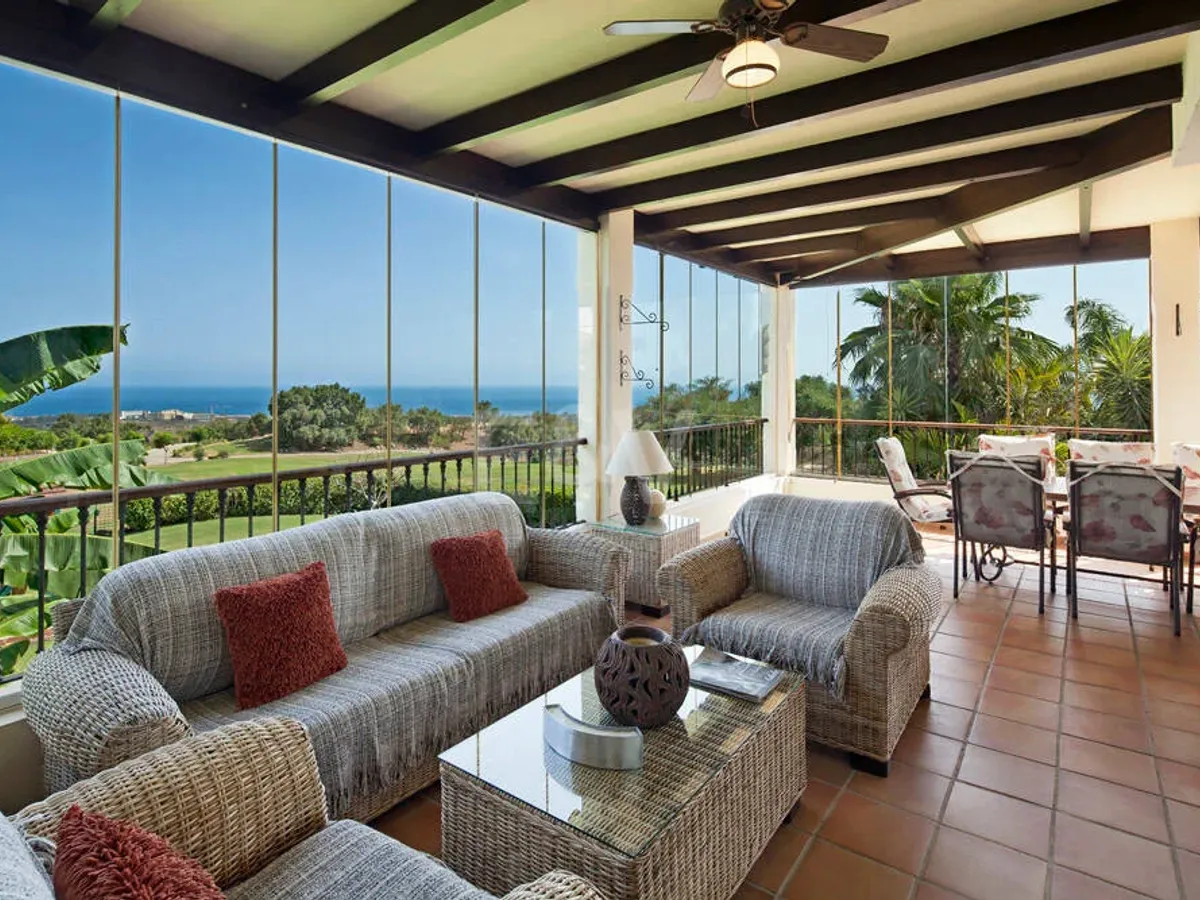 Villa with Panoramic Views in Los Altos de los Monteros