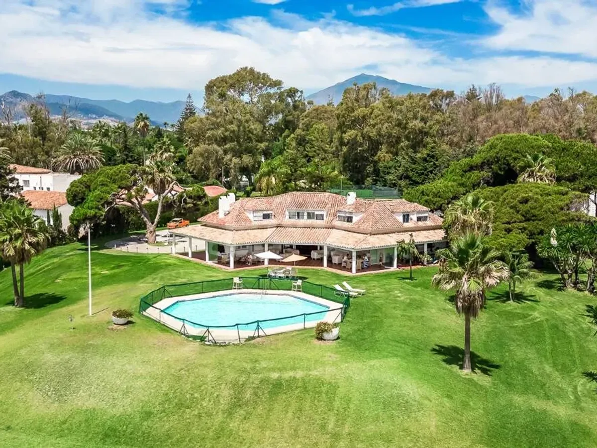 Frontline Guadalmina Beachside Beach Plot with Villa in Marbella