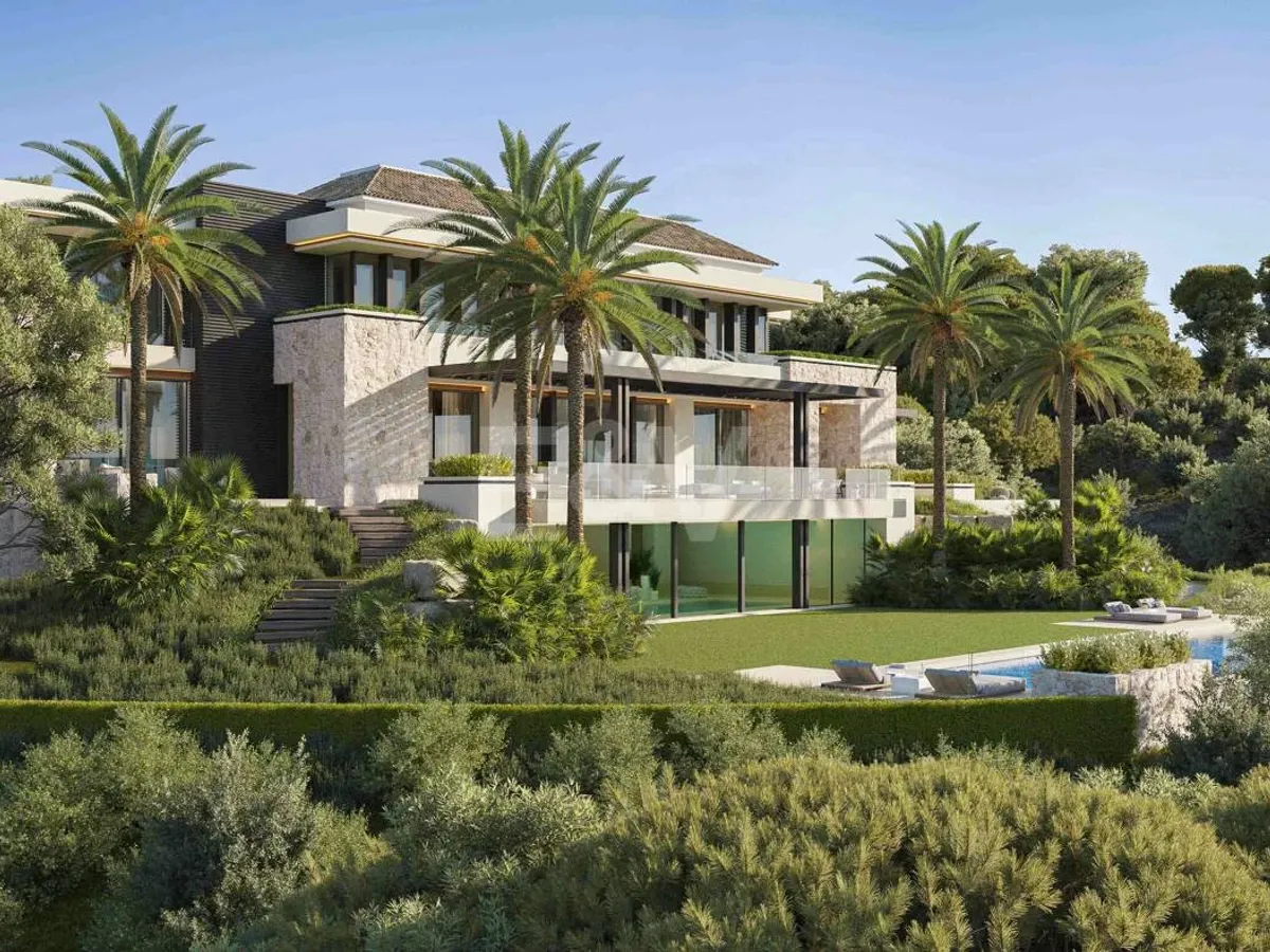 Stunning Luxury Villa with Panoramic Views in La Zagaleta