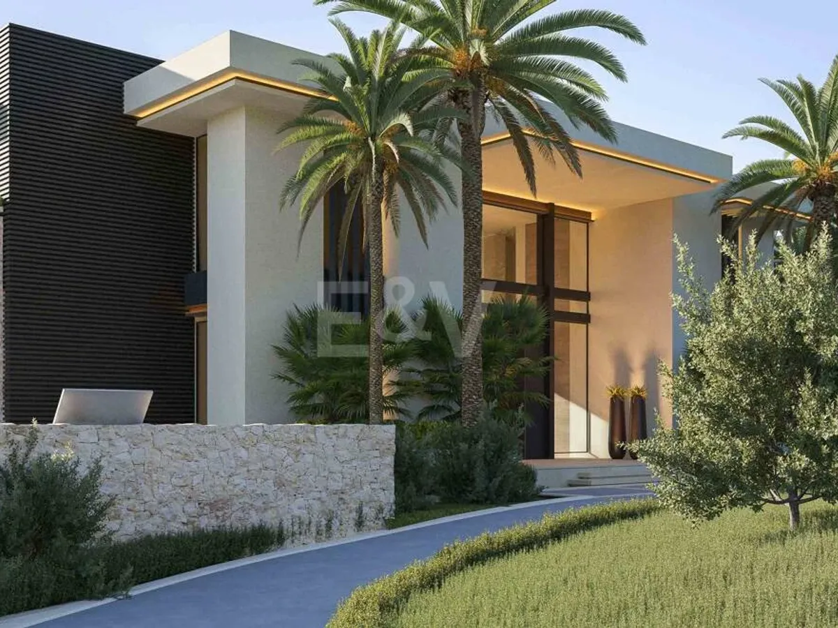 Stunning Luxury Villa with Panoramic Views in La Zagaleta