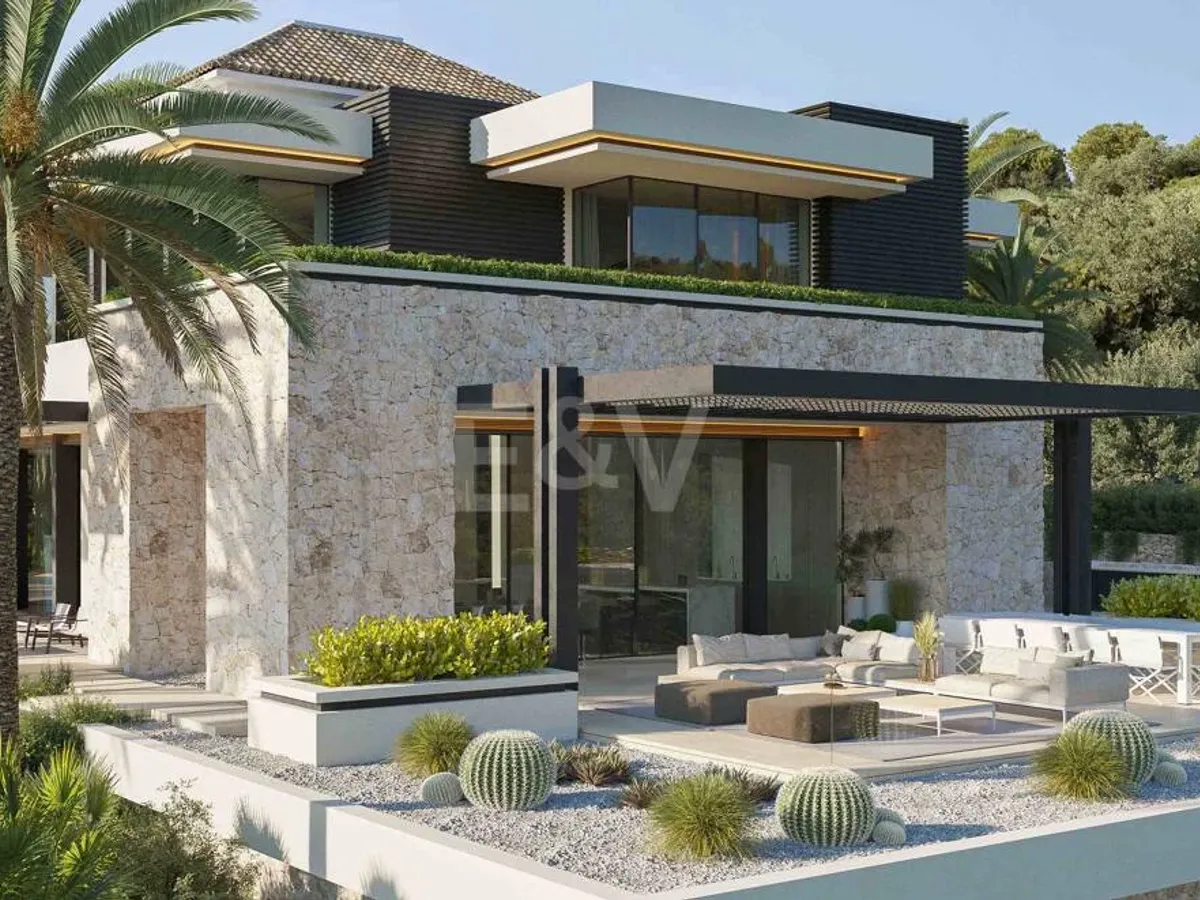 Stunning Luxury Villa with Panoramic Views in La Zagaleta