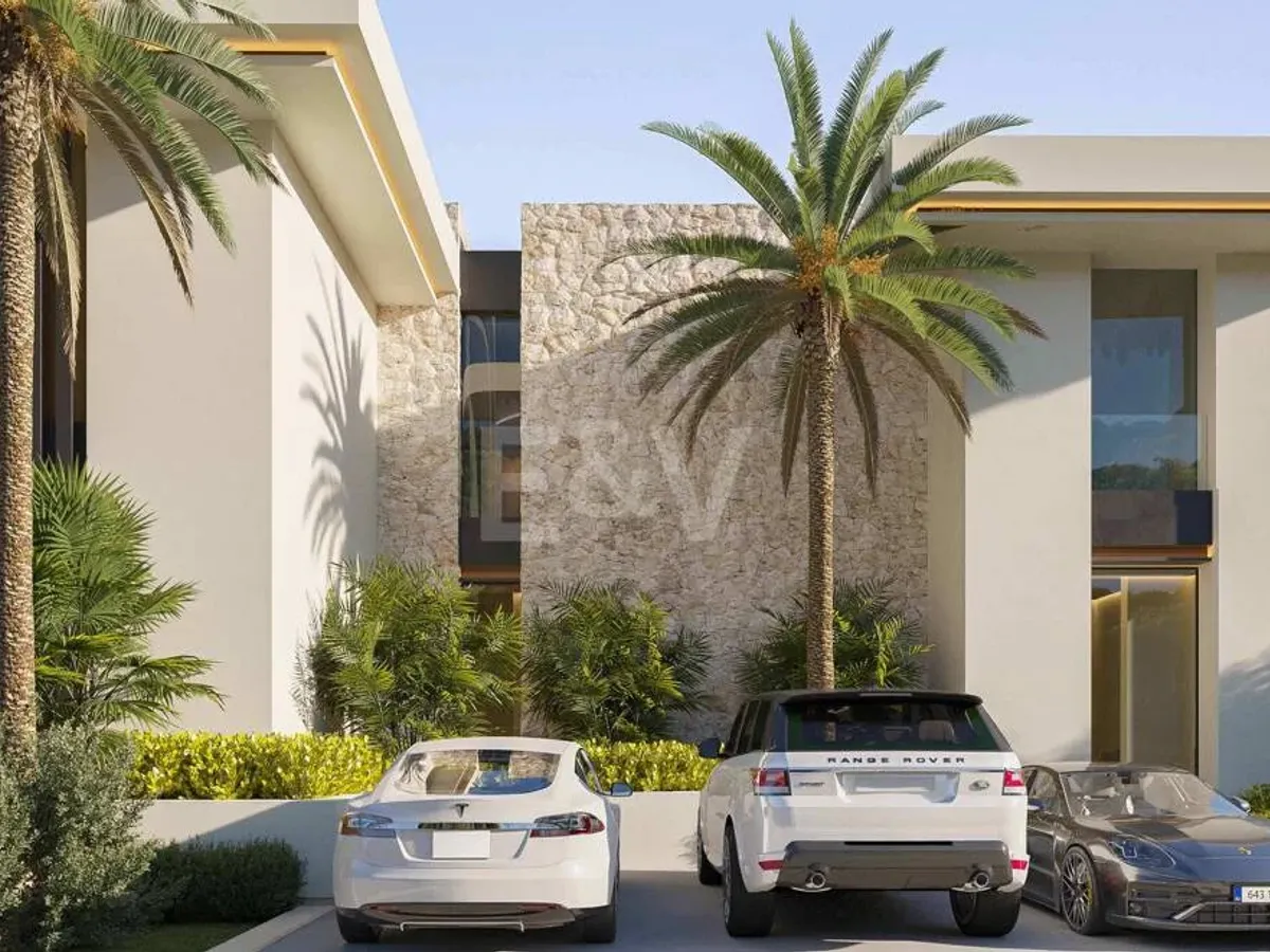 Stunning Luxury Villa with Panoramic Views in La Zagaleta