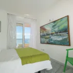 A penthouse where the sea view is the limit in Torre Real, Marbella East 14
