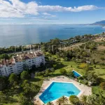 Penthouses in Marbella – a villa with a seaside view 5