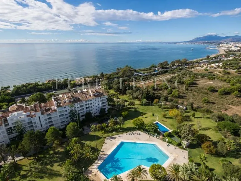 Penthouses in Marbella – a villa with a seaside view