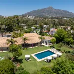 Modern Villa with Seamless Indoor–Outdoor Living - Nueva Andalucía, Marbella 5